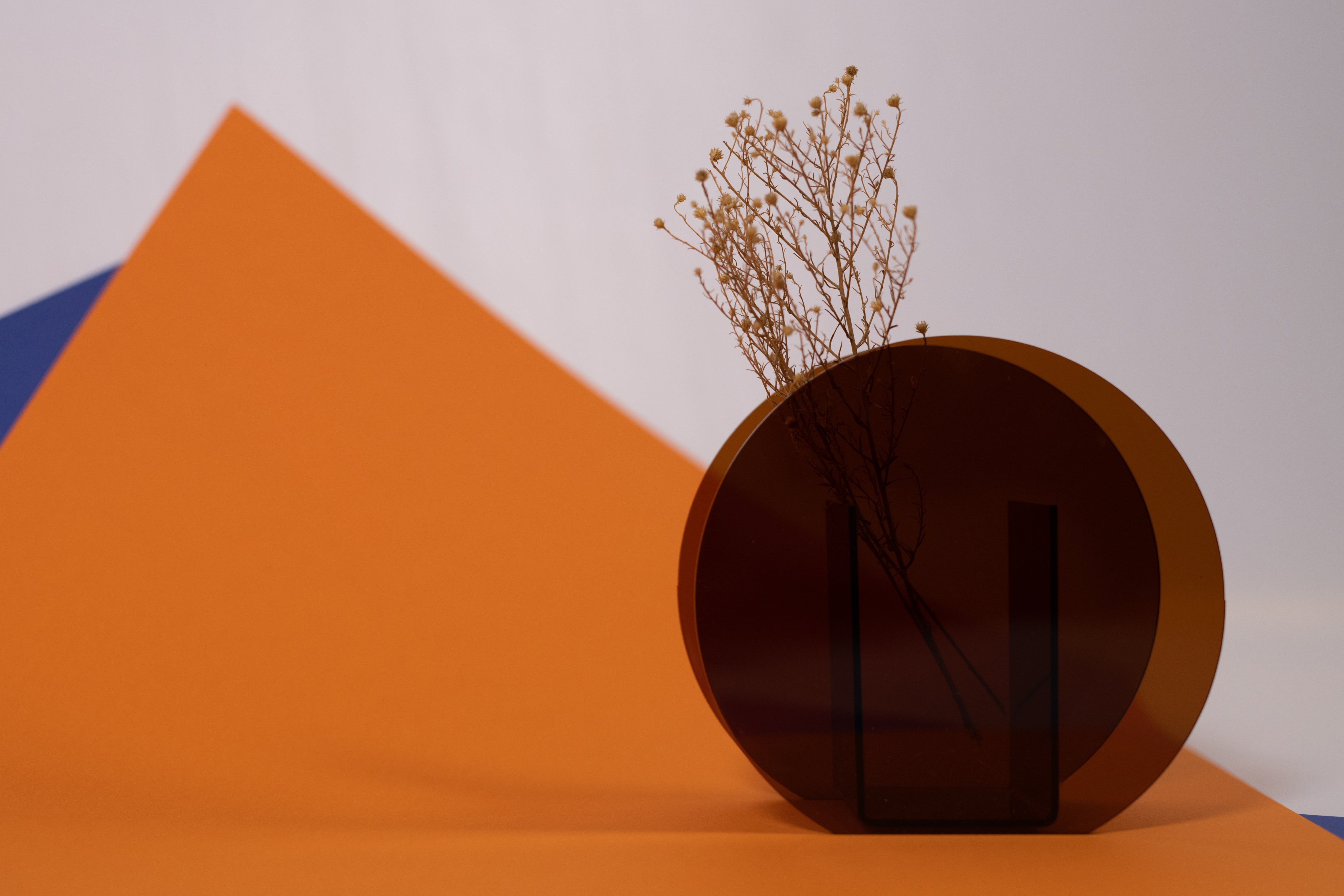 Nordic Circle Vase - Chocolate