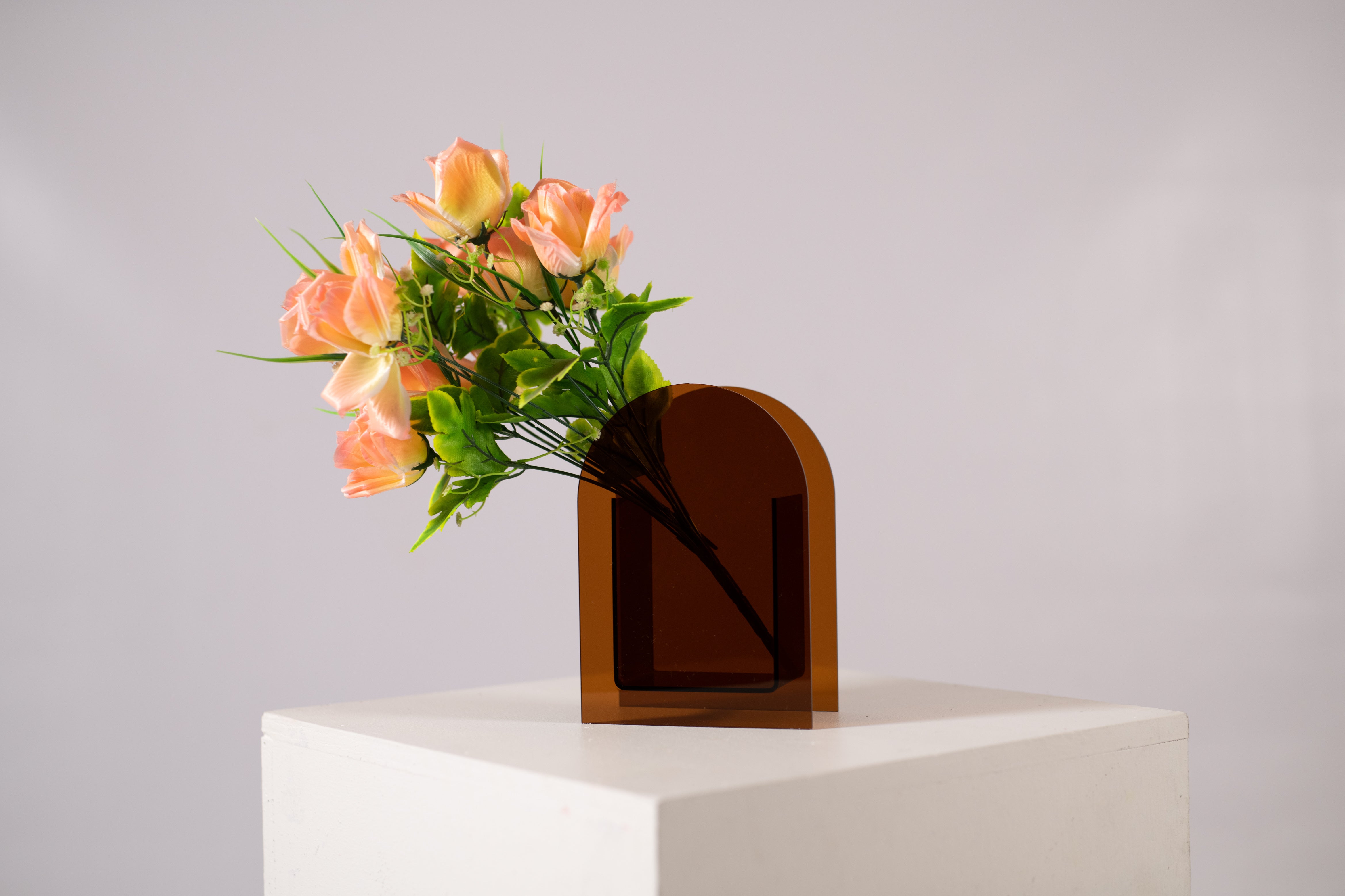 Nordic Arched Vase - Chocolate